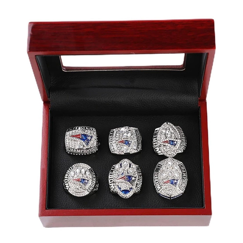 Championship New England Patriots Ring size 11 Commemorative Set